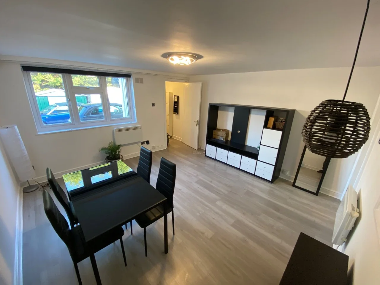 Flat Saint Barnabas Road in Greater London