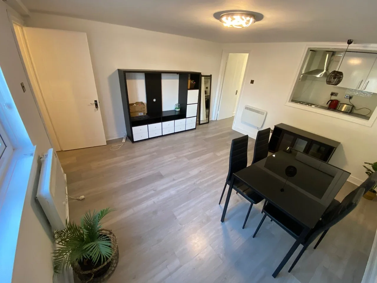 Flat Saint Barnabas Road in Greater London