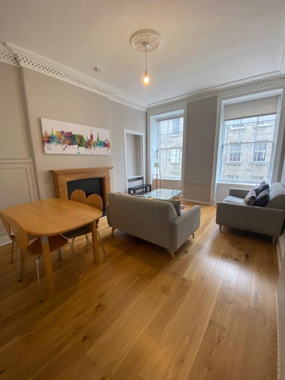 Flat Brighton Street in City of Edinburgh