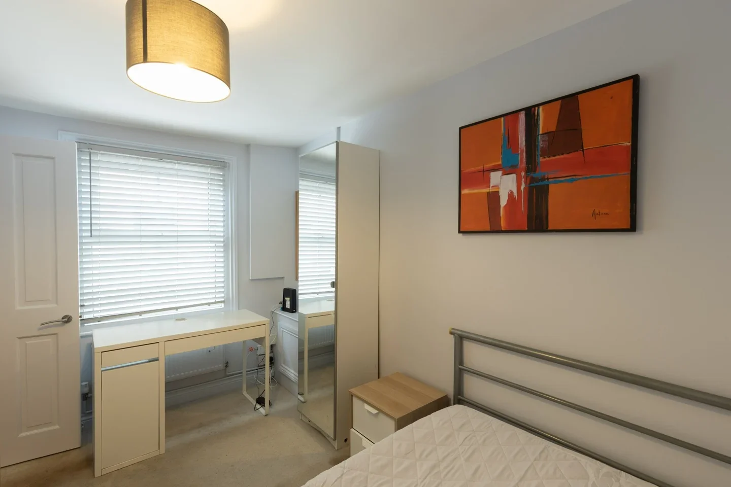 Room Bath Road in Cheltenham