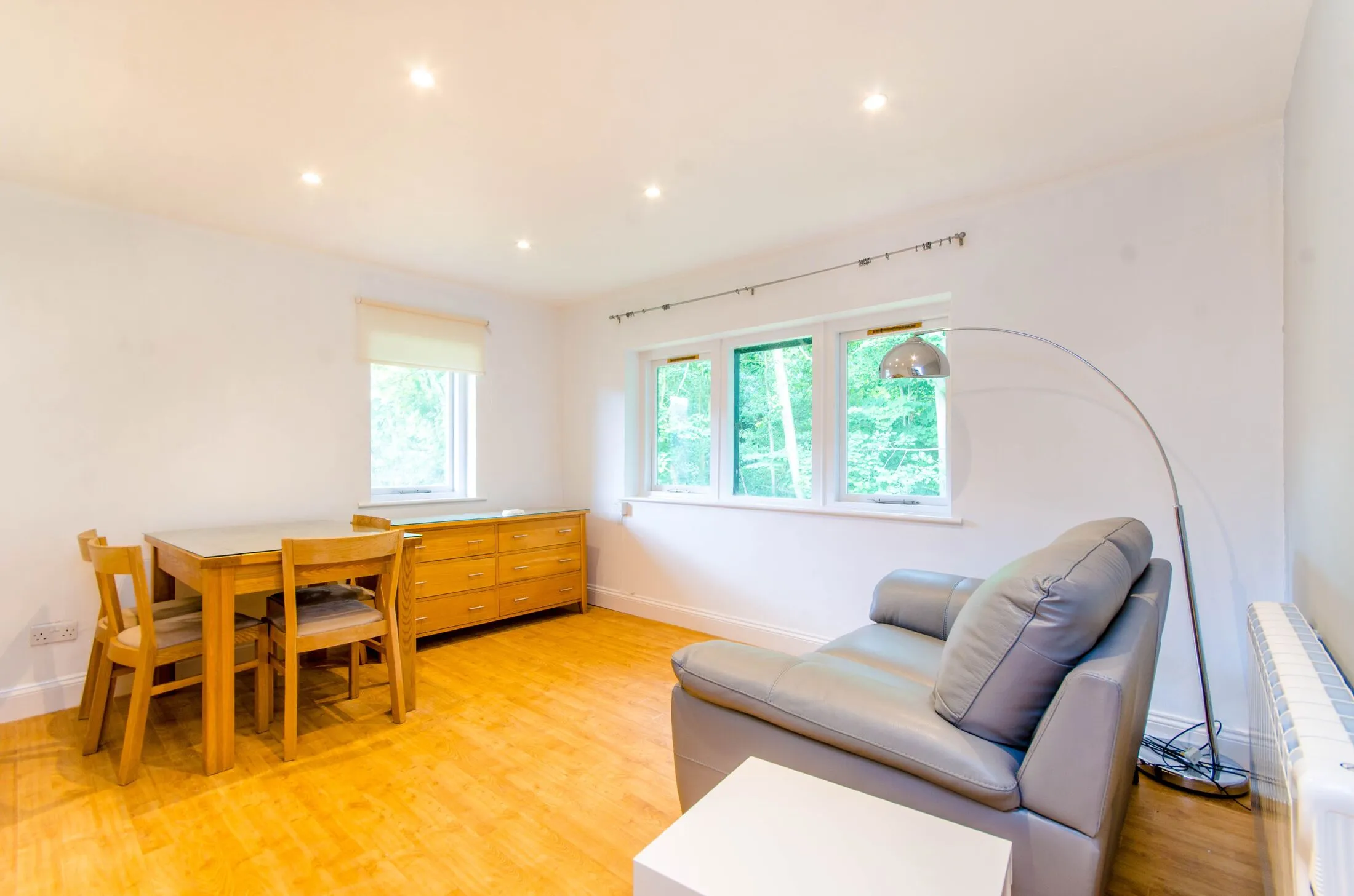 Flat Friars Mead in Greater London