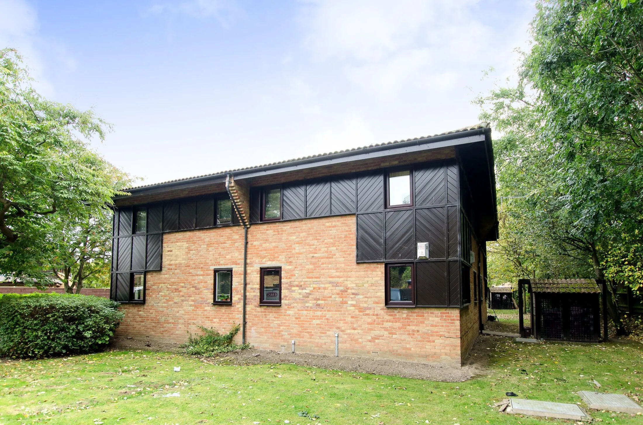 Flat Friars Mead in Greater London