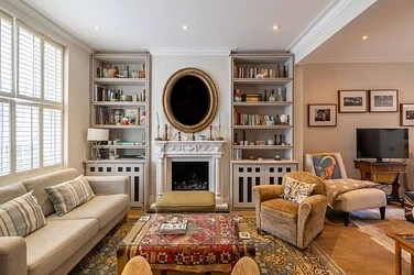 Flat Slaidburn Street in Greater London