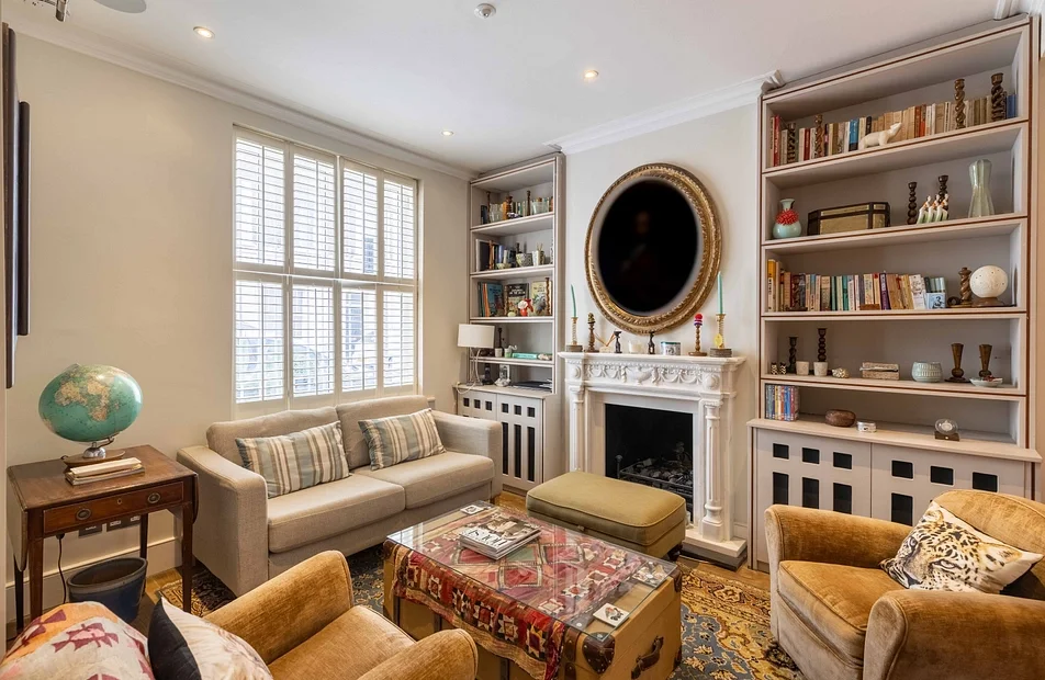Flat Slaidburn Street in Greater London