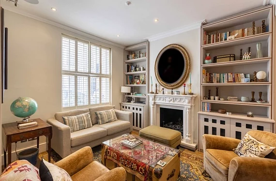 Flat Slaidburn Street in Greater London