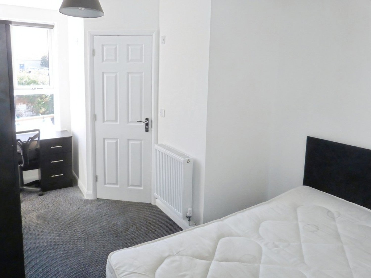 Room Market Parade in Gloucester