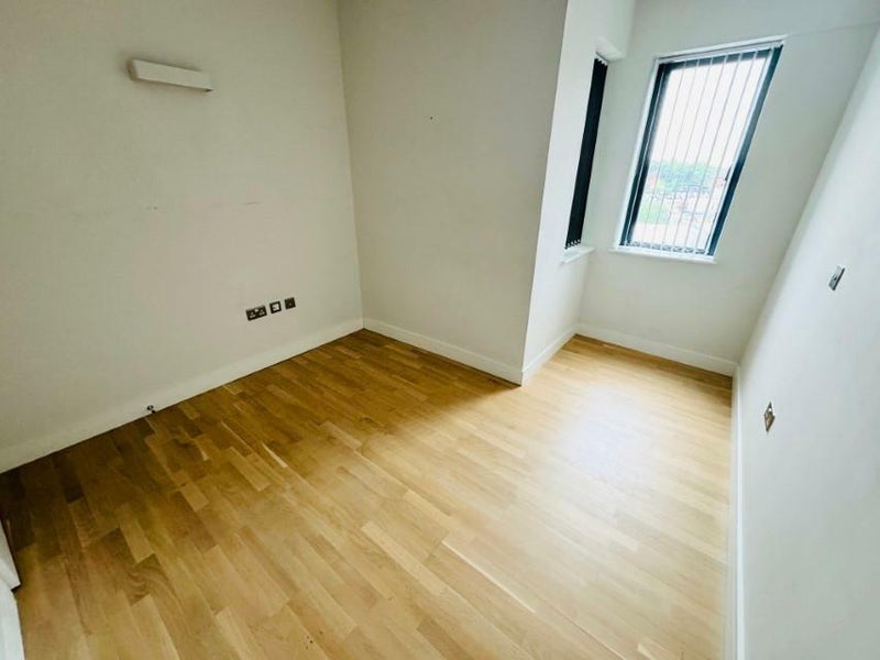 Flat Union Road in Metropolitan Borough of Solihull