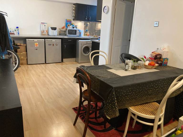 Flat Yard 127 in Kendal
