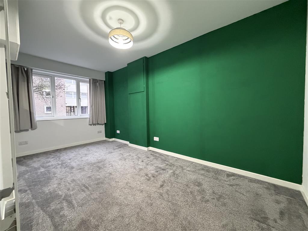 Flat St John's Road in Royal Leamington Spa