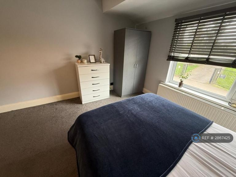 Room Sutton Road in Ashfield