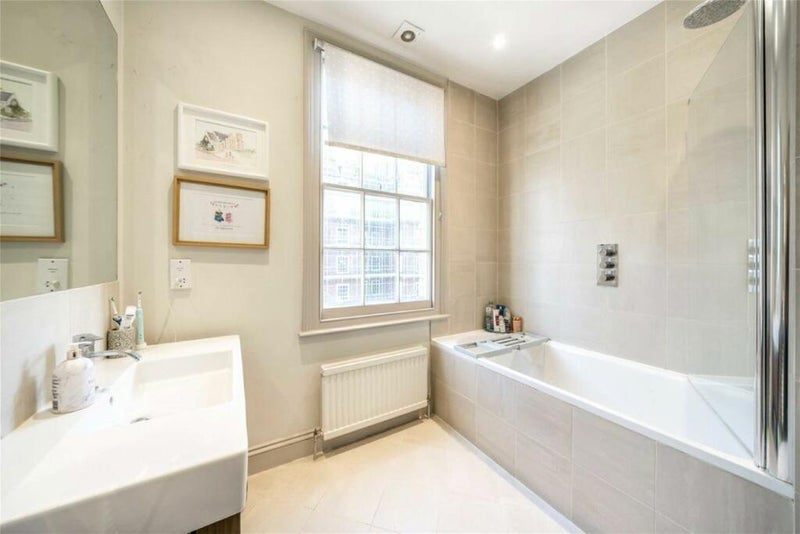 Flat Claverton Street in City of Westminster