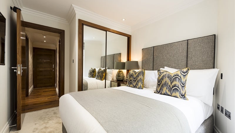 Flat Kensington Gardens Square in City of Westminster