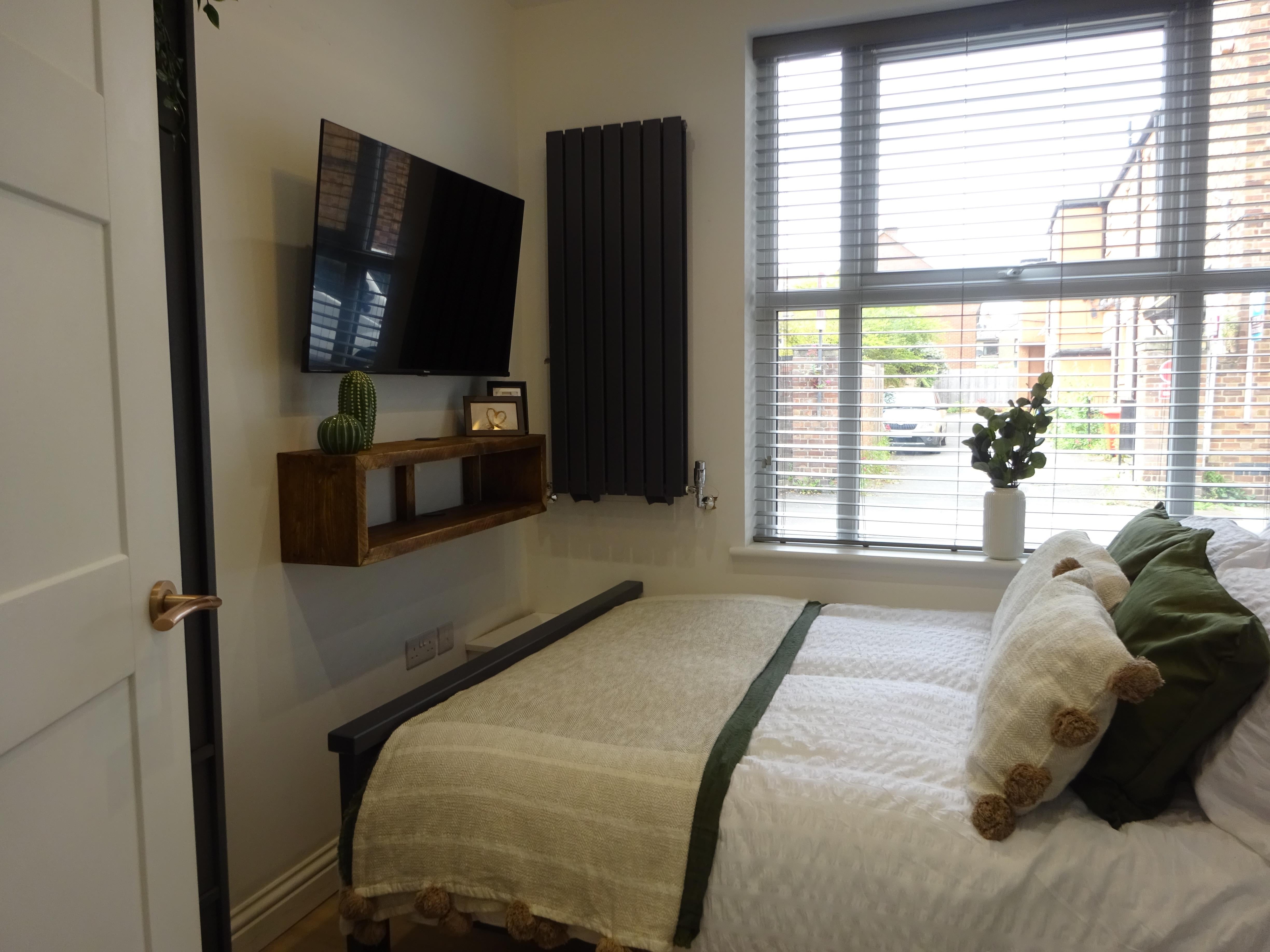 Room Rockingham Road in Kettering
