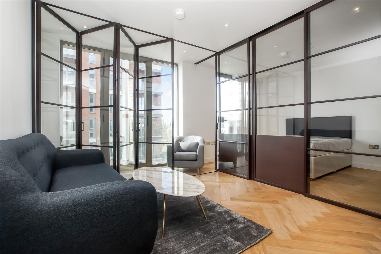 Flat Heritage Lane in Greater London