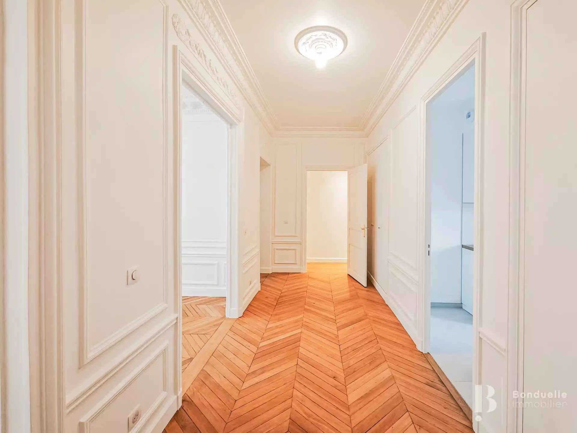 Flat Rue Anatole de la Forge in Paris
