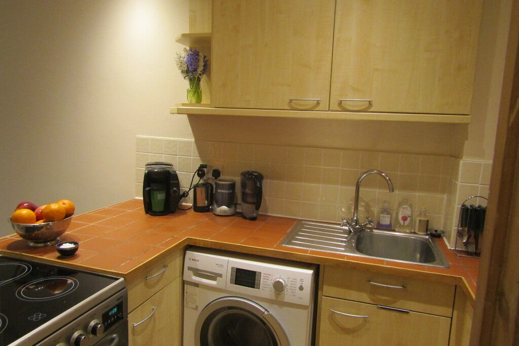 Flat Eastbrook Close in Woking