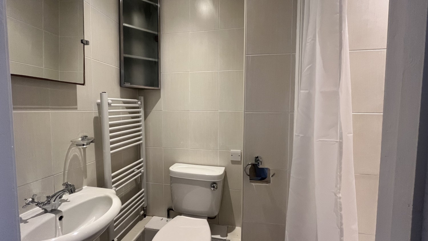 Room Sterte Road in Poole