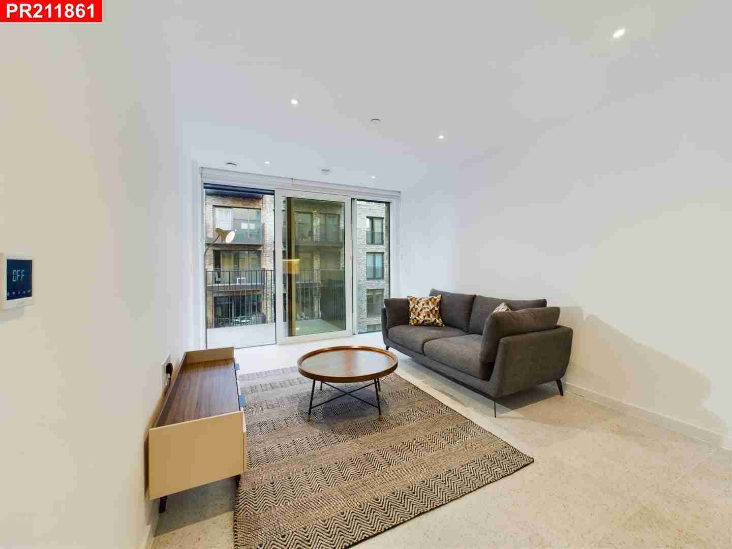 Flat Sidney Street in Greater London
