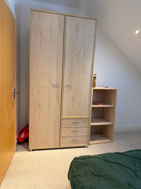 Room Ross Road in Greater London