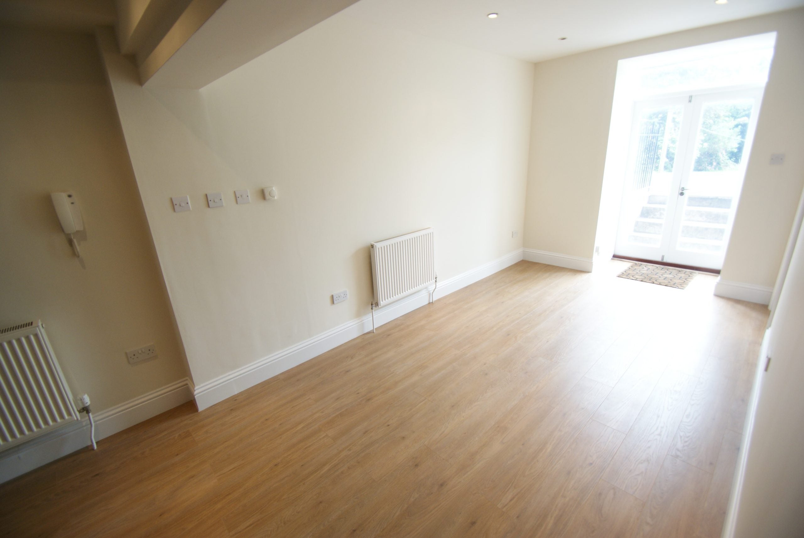 Flat Clarendon Road in Bristol