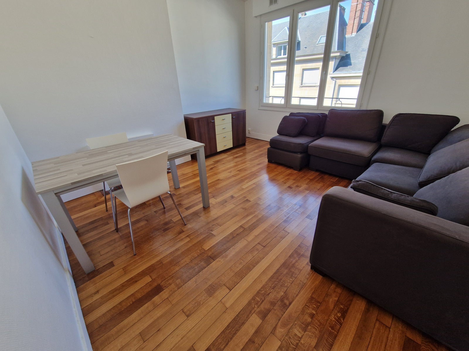 Flat Rue des Trois Cailloux in Amiens
