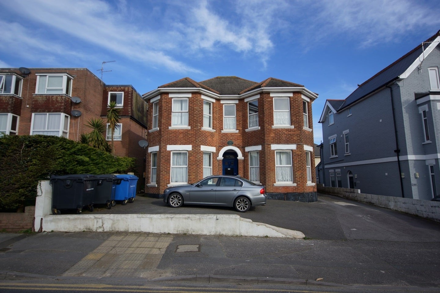 Room Bournemouth Road in Poole