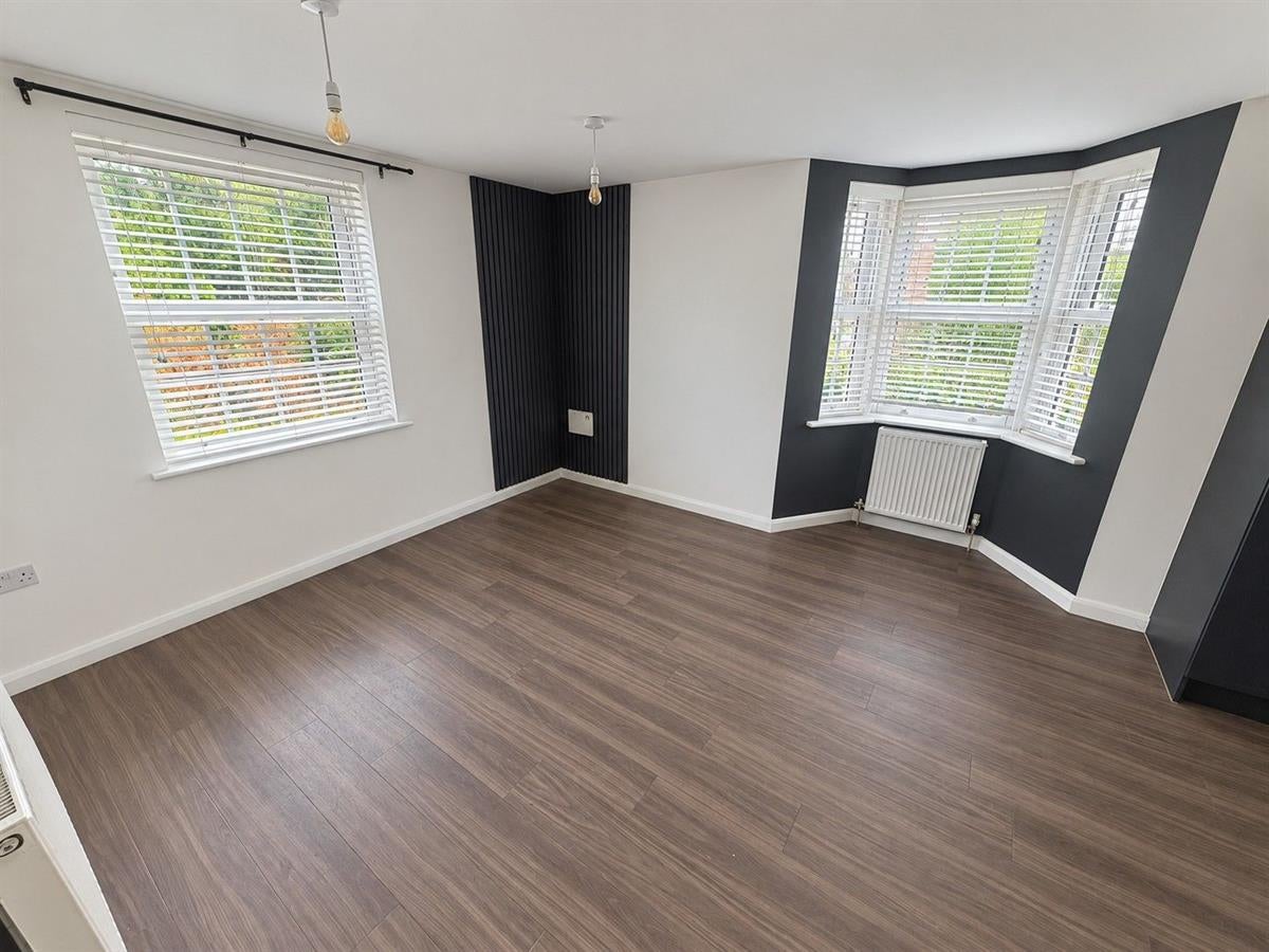 Flat Kempston Road in Bedford