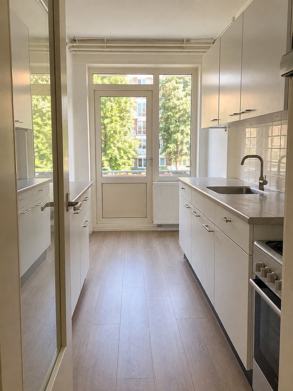 Appartement Invasiestraat 5