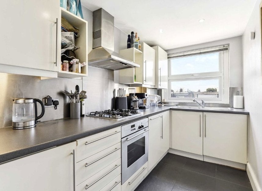 Flat Park Hill in Greater London