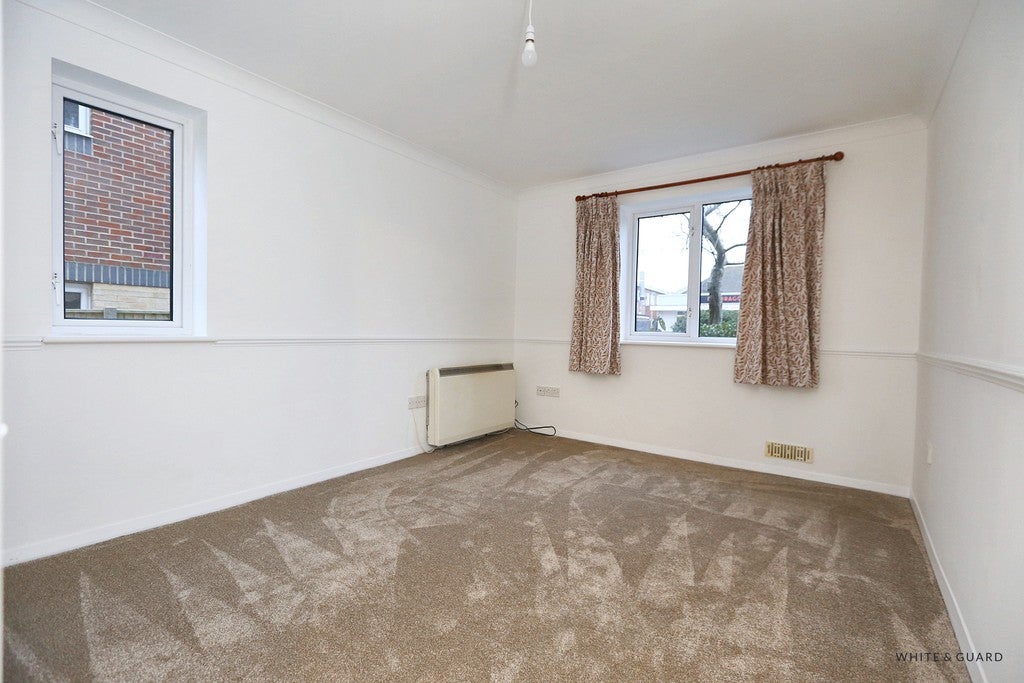 Flat Fair Oak Road in Eastleigh