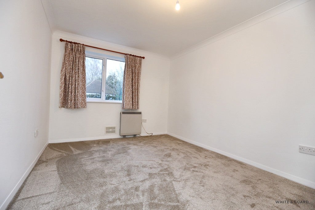 Flat Fair Oak Road in Eastleigh