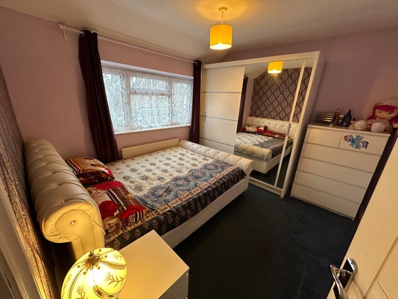 Room Allen Road in Greater London