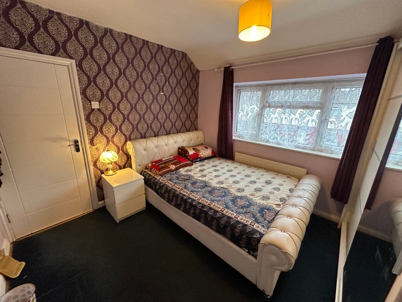 Room Allen Road in Greater London