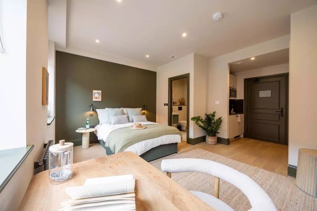 Flat Westfield Terrace in Sheffield