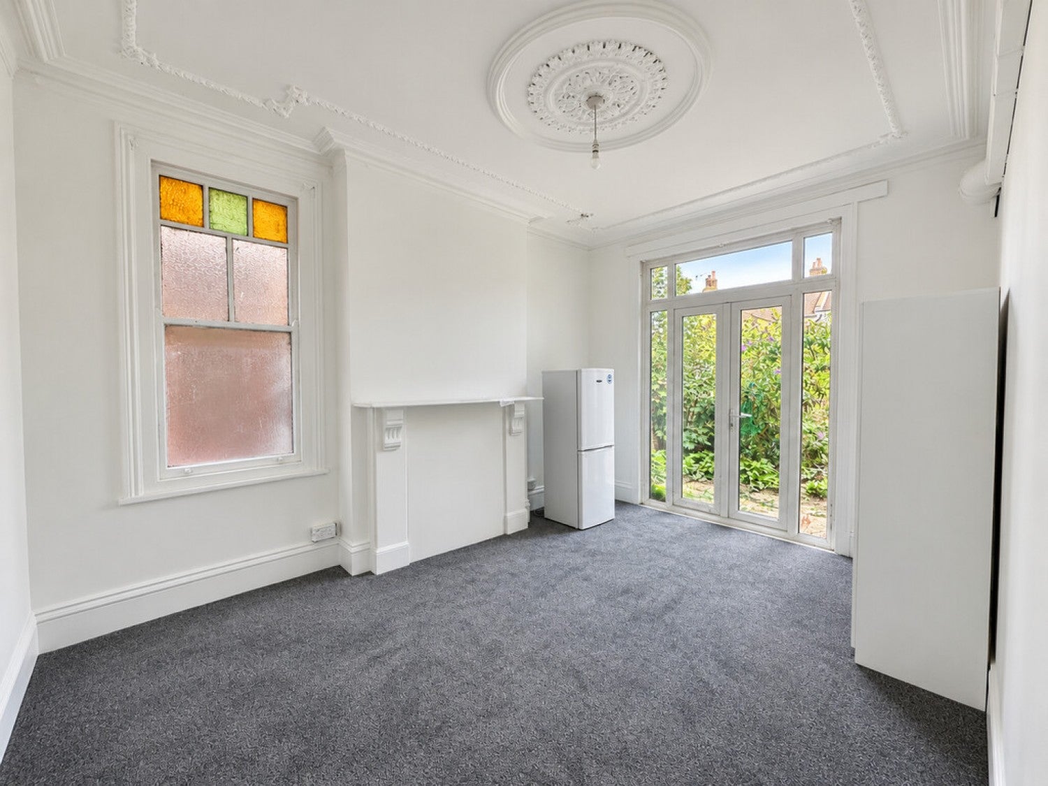 Flat Inverness Avenue in Southend-on-Sea