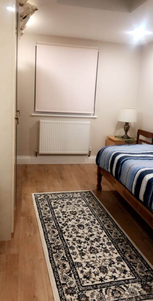 Room Brookscroft Road in Greater London
