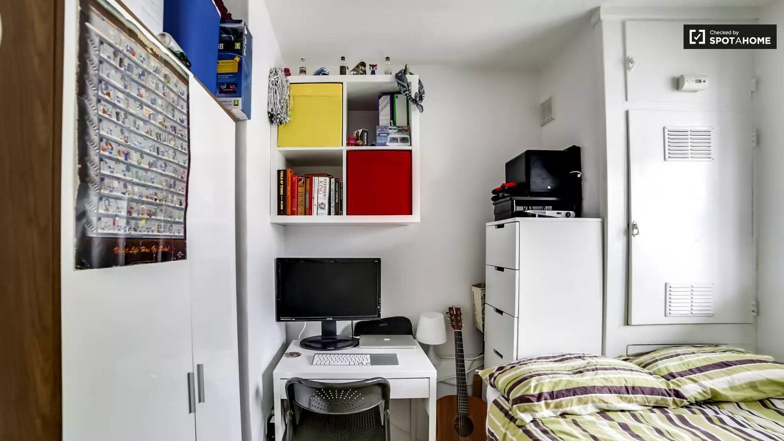 Room Devons Road in Greater London