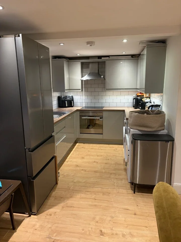 Flat Peregrine Close in Hertsmere