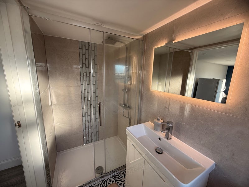 Room Romany Gardens in Greater London