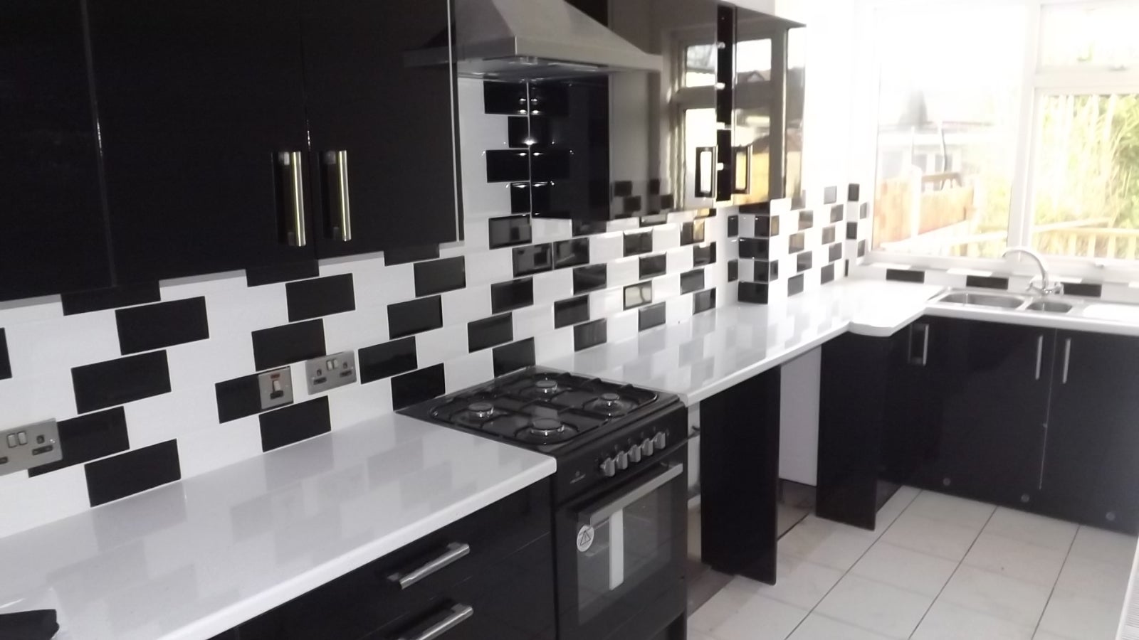House Budoch Drive in Greater London
