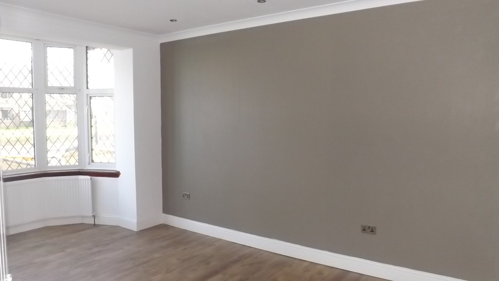 House Budoch Drive in Greater London