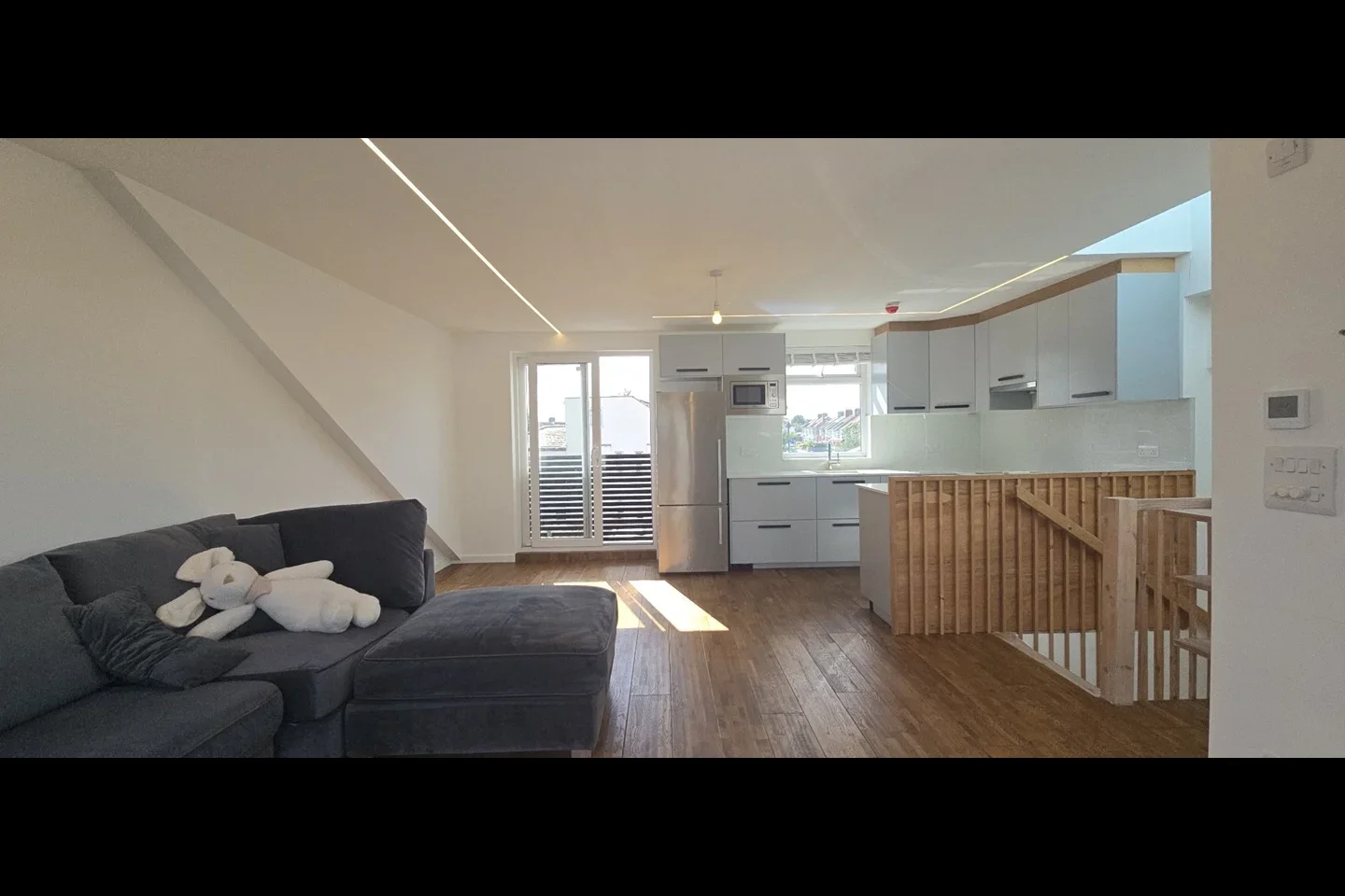 Flat Mayfair Gardens in Greater London