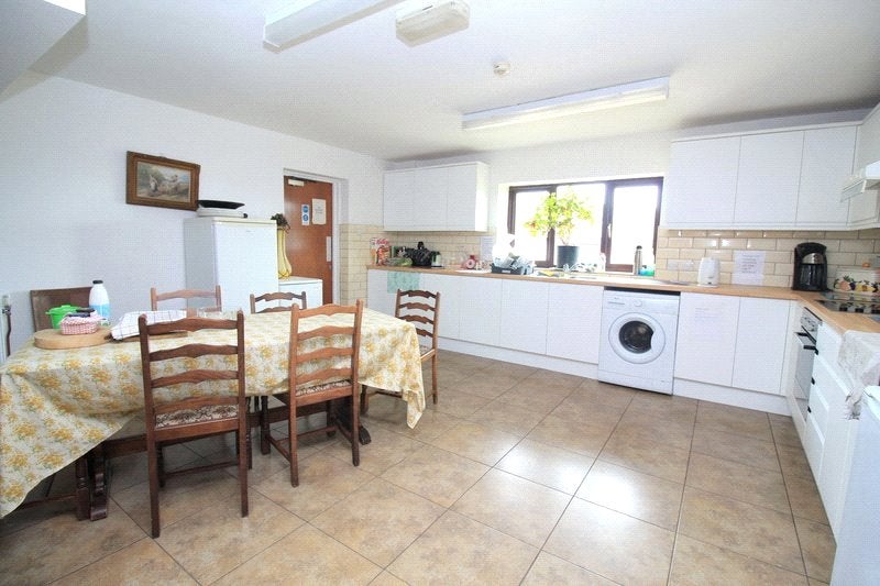 Room Old Salts Farm Road in Adur