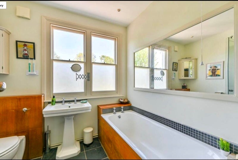 Room Haycroft Gardens in Greater London