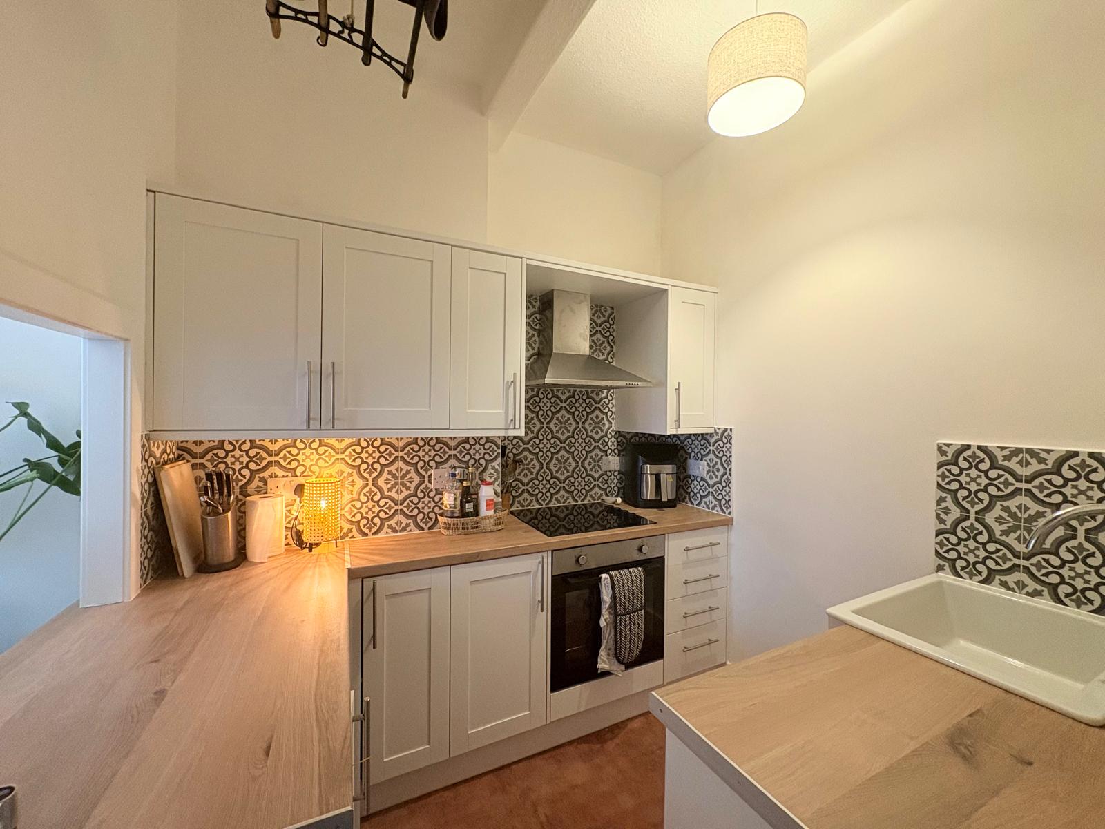 Flat Watson Crescent in City of Edinburgh