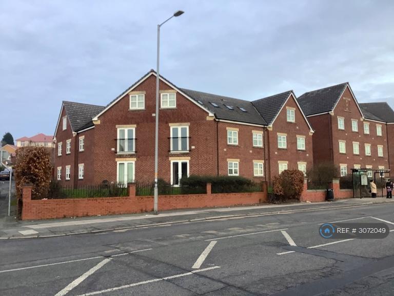 Flat Chorley New Road in Horwich