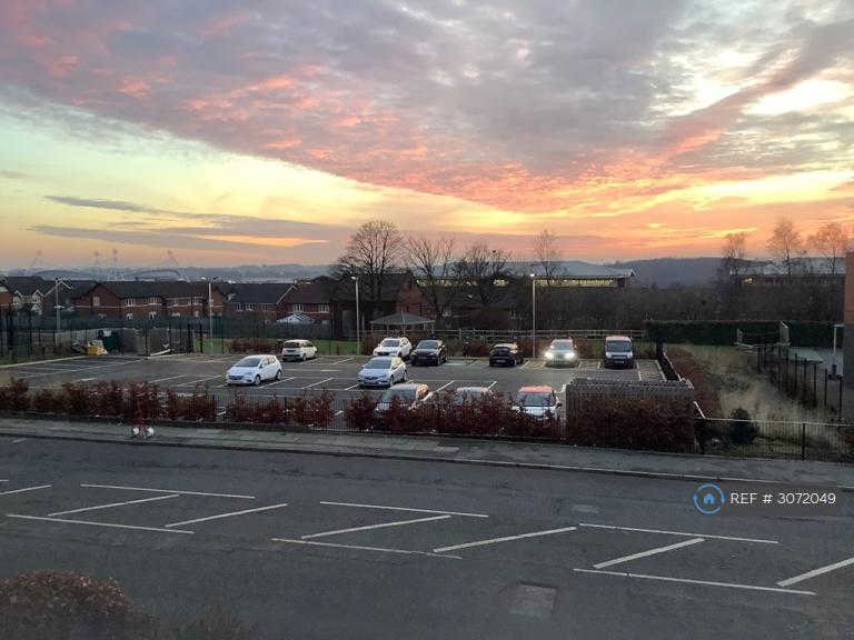 Flat Chorley New Road in Horwich