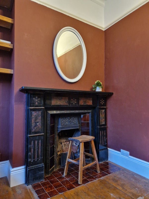 Room Agincourt Road in Greater London