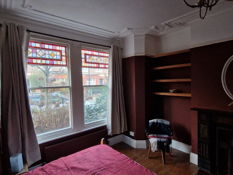 Room Agincourt Road in Greater London