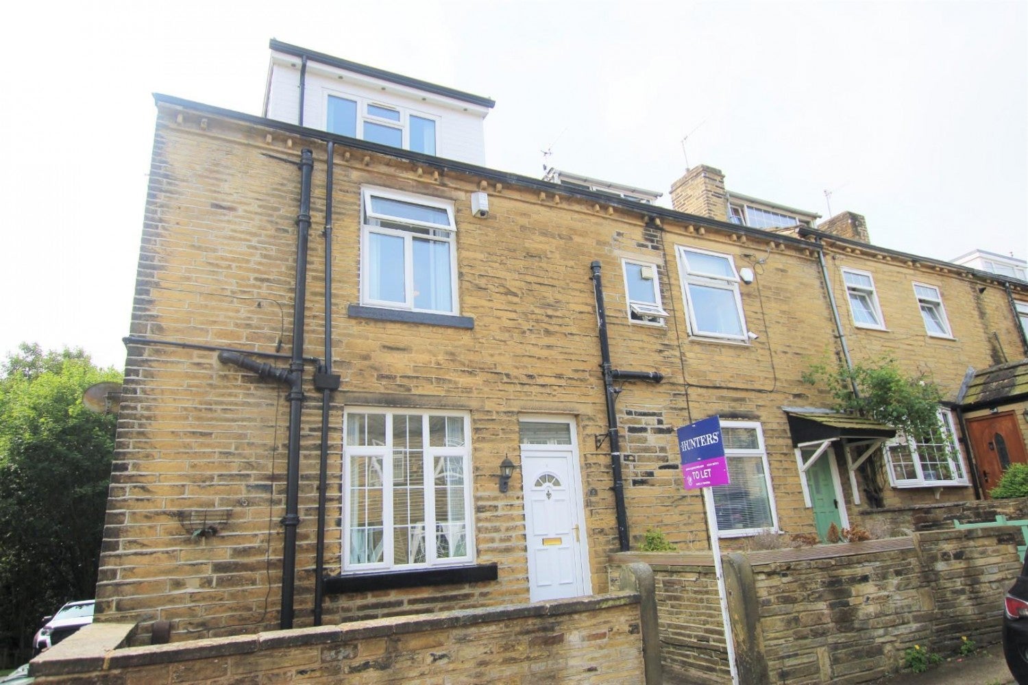 House Main Street in Bradford